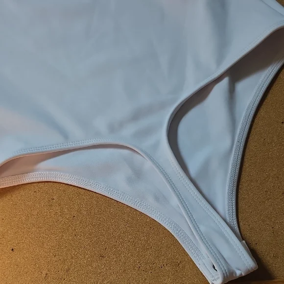 Express Body Contour White Body Suit - Picture 3 of 4